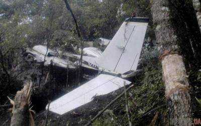 В результате катастрофы военного самолета в Мексике погибли семь человек