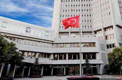 В МИД Турции вызвали дипломата США из-за приостановки выдачи виз