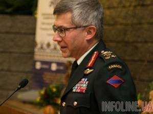Командующий Сухопутных войск Канады получил награду от украинской диаспоры