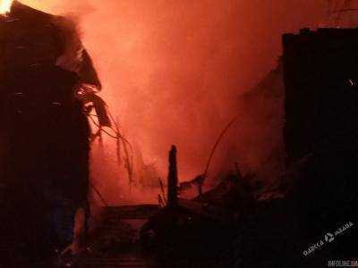 В Одессе горит здание санатория "Красные зори"