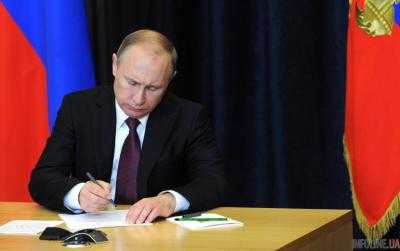 Украина настаивает в Минске на отмене указов Путина о признании документов ОРДЛО