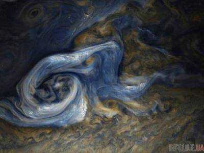 NASA обнародовало снимок мощной бури на Юпитере
