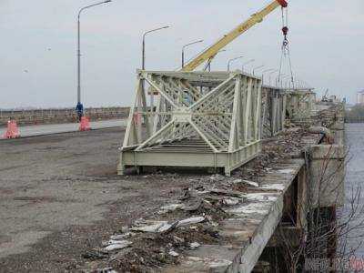 Разгорелся очередной скандал вокруг ремонта Нового моста в Днепре