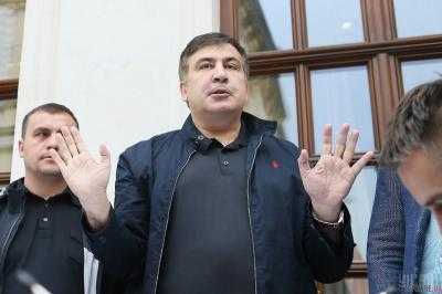 Луценко призвал Саакашвили завтра утром прийти в СБУ для вручения подозрения