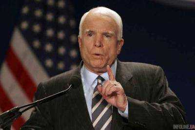 Маккейн призвал Трампа одобрить продажу противотанкового оружия Украине