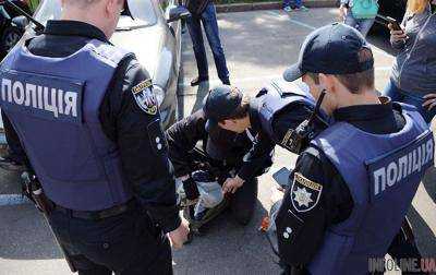 Киевская полиция задержала подозреваемых в убийстве мужчины на Подоле