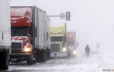 Въезд грузовиков в Киев ограничен, развернуто семь пунктов обогрева