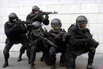 Стрельба в Одессе: правоохранители штурмуют помещение, где скрывался преступник
