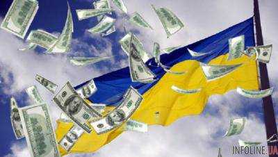 Долар по 35 і борги навіть на немовлятах: як на українців вплинуть транші МВФ