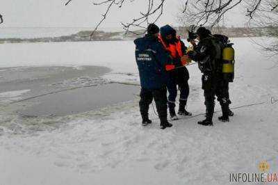 Во Львове под лед провалилось двое школьников, один из них погиб