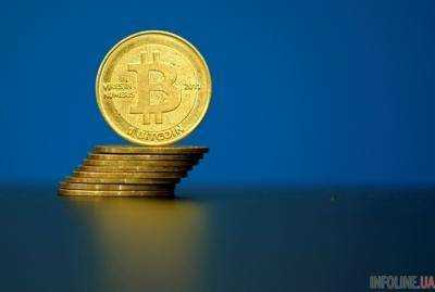 Курс Bitcoin снова упал ниже десяти тысяч долларов