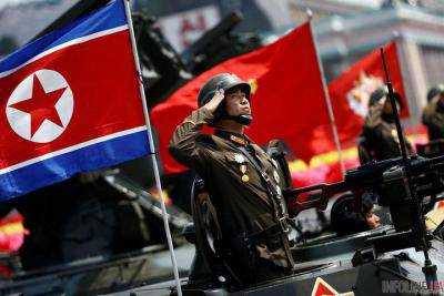 КНДР провела военный парад накануне Олимпиады