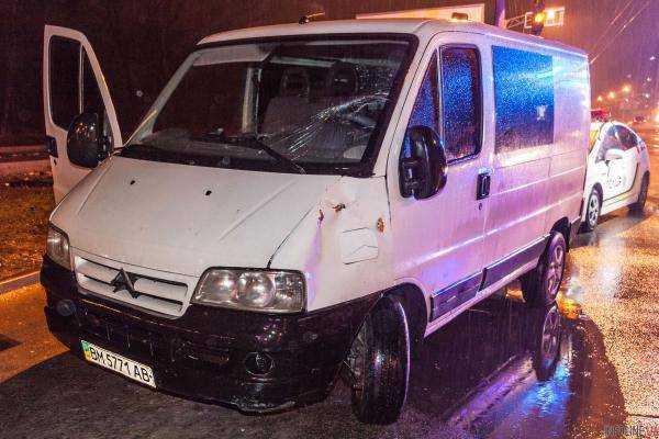 ДТП в Днепре: автомобиль сбил пешеходов