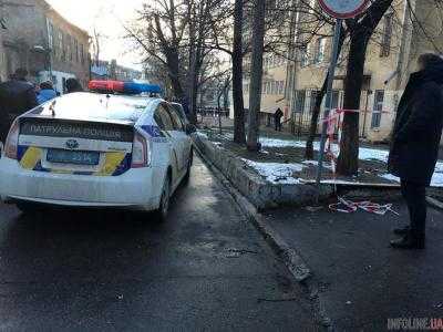В центре Одессы со стрельбой и блокировкой задержали злоумышленника