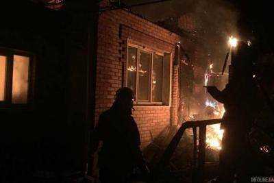 Из-за обстрела боевиков часть поселка Луганское осталась без света
