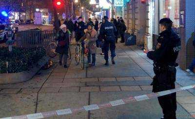 Неизвестный в Вене напал на прохожих с ножом: четверо раненых