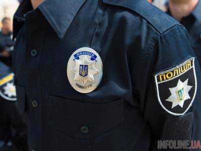 В Киеве и Ровно злоумышленники протаранили два полицейских авто, 5 правоохранителей травмированы