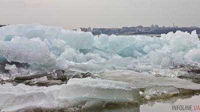На днепровских водохранилищах ожидается разрушение льда