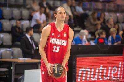 Баскетболист сборной Украины в составе "Монако" вышел в полуфинал Лиги чемпионов