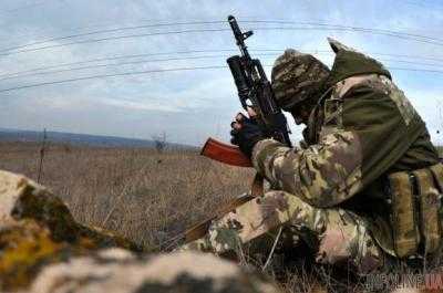 За прошедшие сутки на Донбассе двое военных получили ранения