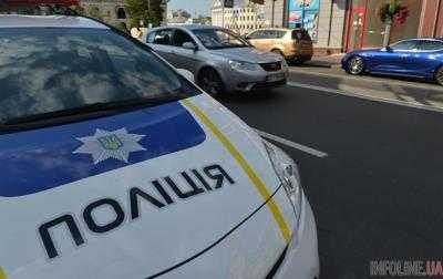 Атаковал с ножом: мужчина ранил трех полицейских в Черкассах