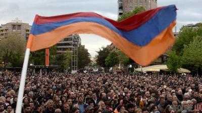 Протесты в Армении: полиция задержала почти 90 активистов