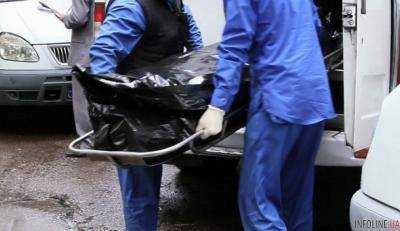 В Запорожье подъемник мусоровоза упал на пешехода: мужчина скончался