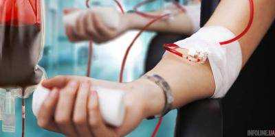 Раненой во Львове женщине-полицейской требуется переливание крови