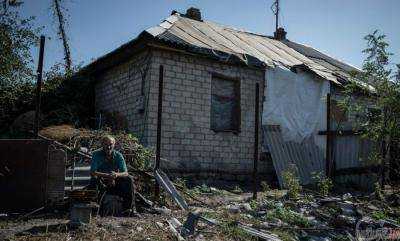 В Донецкой области обстреляли поселок: повреждены жилые дома