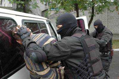 СБУ задержала в трех регионах "телефонных террористов"