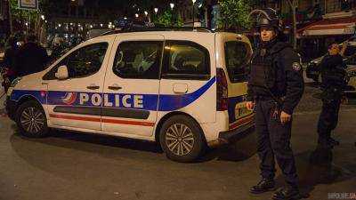 Неизвестные во Франции расстреляли двоих человек