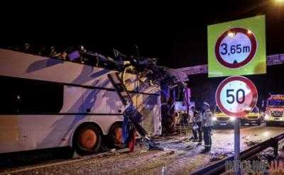 Автобус из Украины попал в серьезное ДТП в Будапеште: десятки пострадавших. Шокирующие фото
