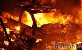 Смертельное ДТП в Полтавской области: автомобиль врезался в отбойник и сгорел дотла