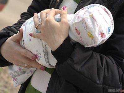 В Херсонской области женщина за 200 тыс. грн пыталась продать младенца