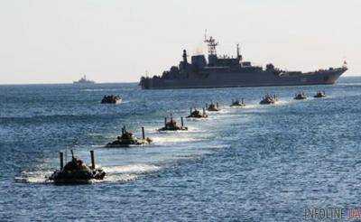 Вторжение с моря: азовское побережье трясет от танков и тяжелого вооружения