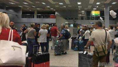 В аэропорту "Львов" задерживается рейс в Египет