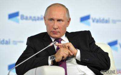 Путин угрожает "серьезными рисками" обострения в Донбассе