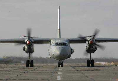 Украинский самолет совершил вынужденную посадку в Египте