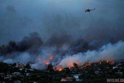 Масштабный пожар в Греции унес жизни не менее 24 человек