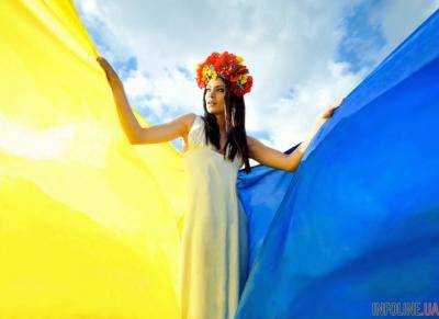 Украинцам дадут денег в честь Дня Независимости: кому и сколько