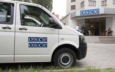 Боевики не пустили членов ОБСЕ в три населенных пункта и обыскали автомобиль