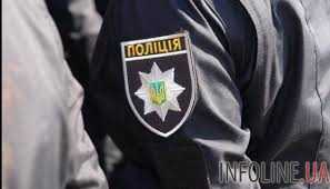 В Тернополе на вокзале группа полицейских грабила людей