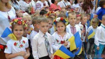 В этом году количество первоклассников в Украине увеличилось почти на 40 тысяч