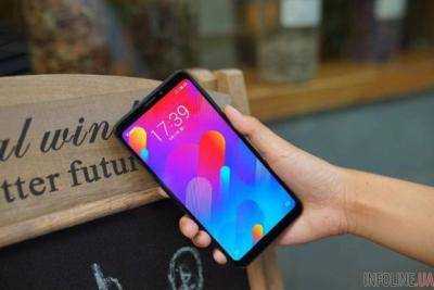 Meizu V8: супербюджетный смартфон появился на прилавках