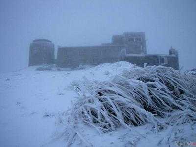 Часть Украины замело снегом: новые фото
