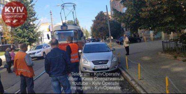 Стоп автохам: киевляне наказали наглого евробляхера