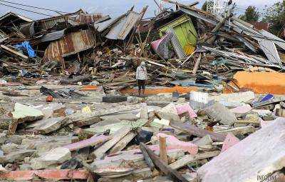 Число жертв землетрясения в Индонезии превысило 2 тыс. человек