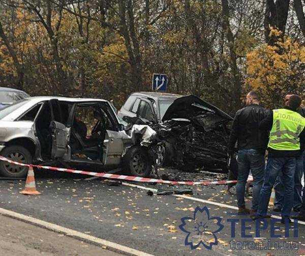 На трасі Львів-Тернопіль кілометрові черги з автомобілів через страшну аварію