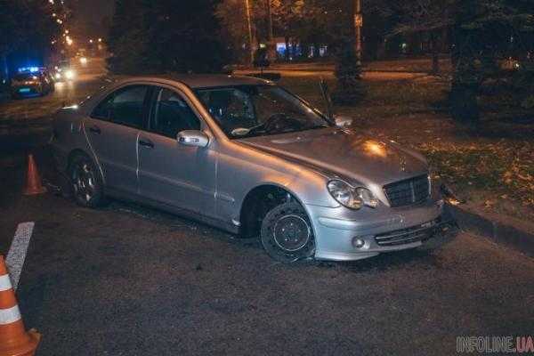 В Днепре пьяный водитель разбил свой автомобиль