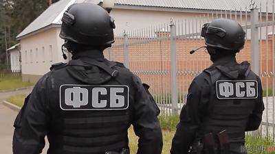 ФСБ на несколько часов задержала крымских татар на админгранице с Крымом